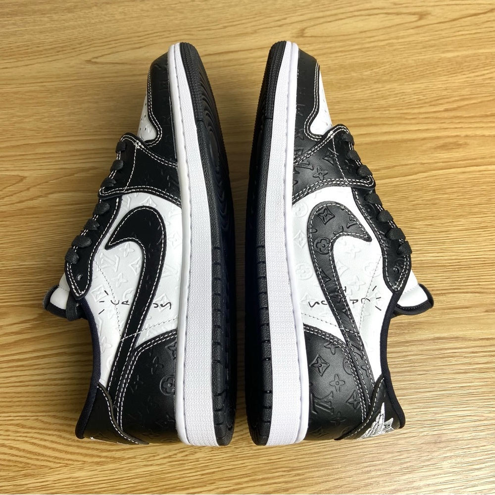 Jordan 1 Retro Low OG SP -Men’s Fashion Black/ White Sneakers -Streetwear - Picture 7 of 10